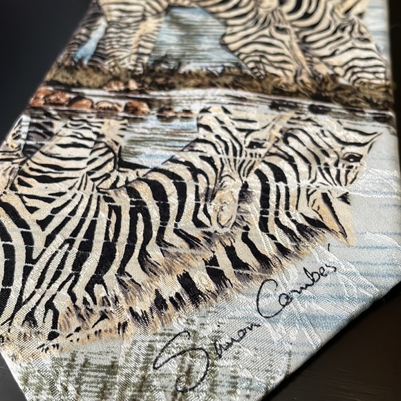 Wildlife Artist Simon Combes Signed ZEBRAS Silk Necktie Vtg 90s Greenwich Tie - Picture 4 of 10